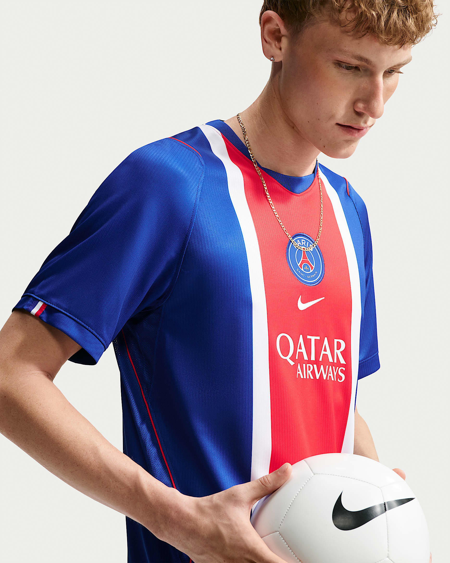 Paris Saint-Germain 2026/27 Stadyum İç Saha Nike Dri-FIT Erkek Futbol Taraftar Forması - Old Royal/Beyaz/University Red/Beyaz