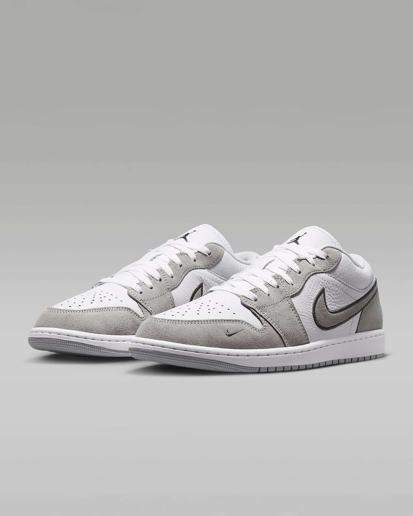 Air Jordan 1 Low SE Erkek Ayakkabısı - Beyaz/Iron Grey/Wolf Grey