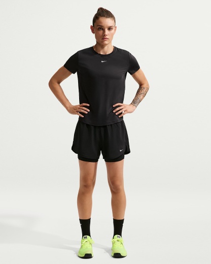 Nike One Dri-FIT Yüksek Belli 8 cm 2'si 1 Arada Kadın Şortu - Siyah/Beyaz
