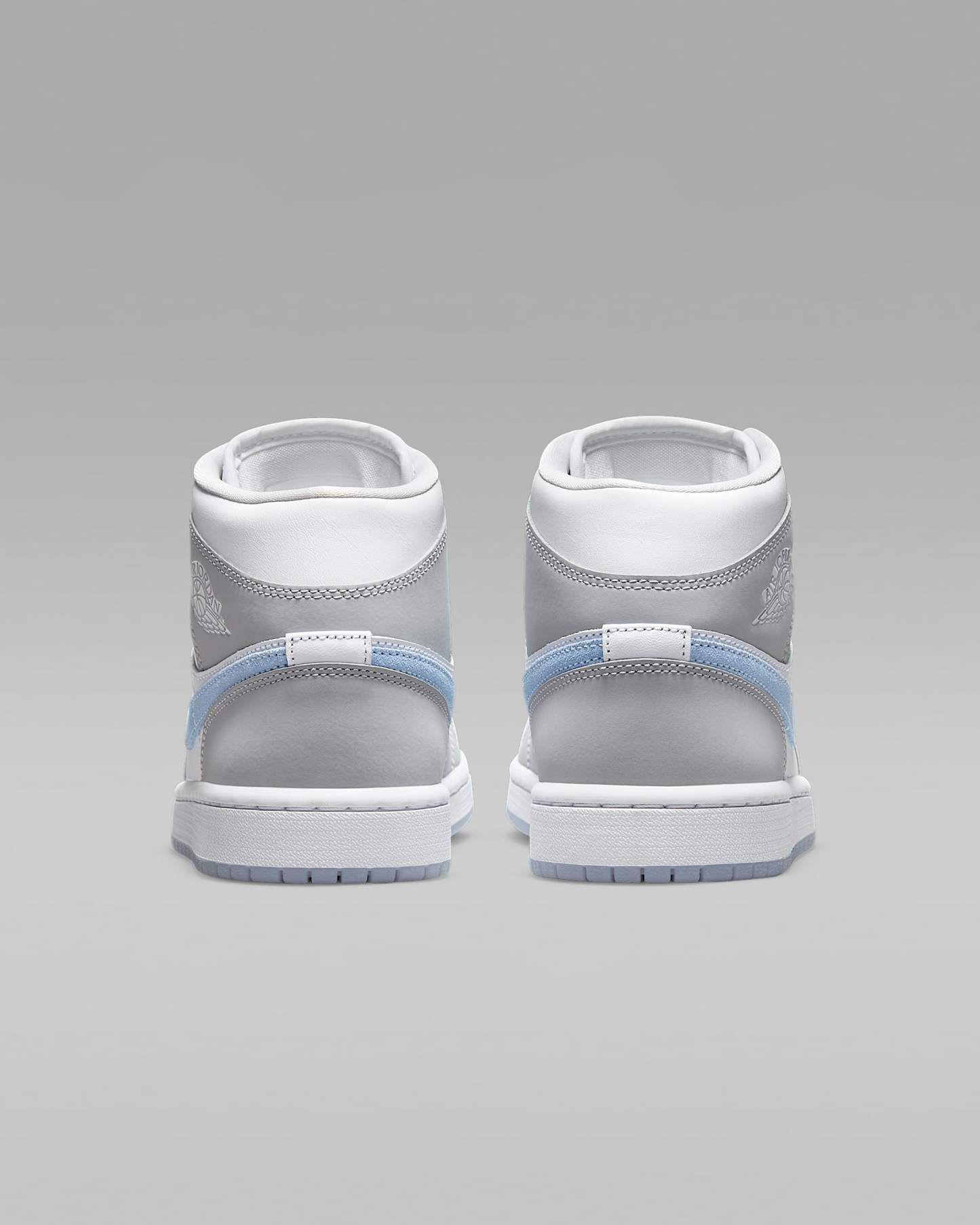 Air Jordan 1 Mid Kadın Ayakkabısı - Beyaz/Wolf Grey/Aluminum
