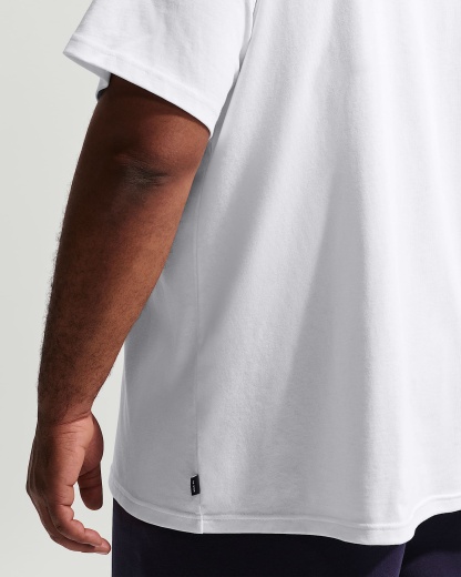 Nike Sportswear Premium Essentials Erkek Tişörtü - Beyaz