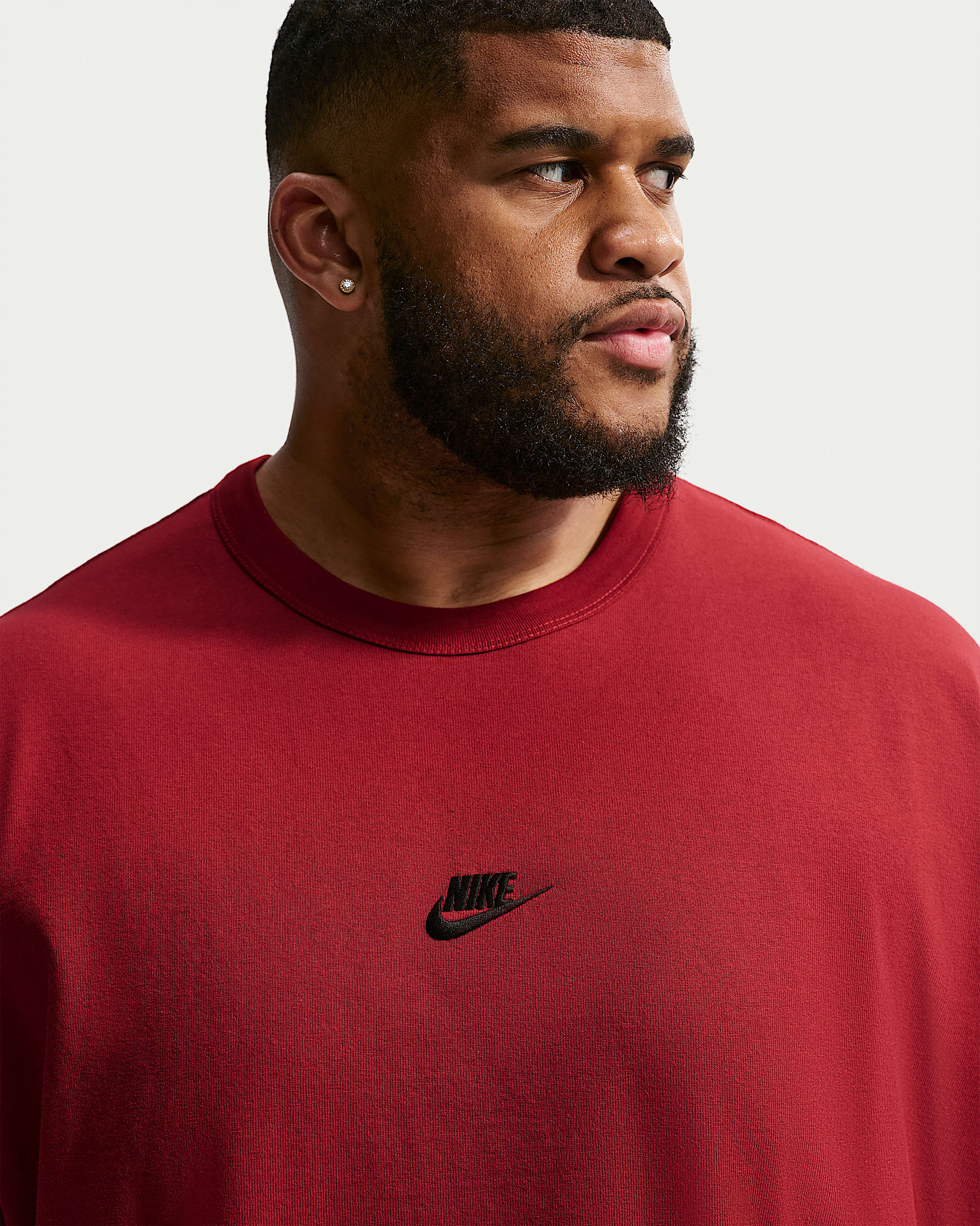Nike Sportswear Premium Essentials Erkek Tişörtü - Team Crimson
