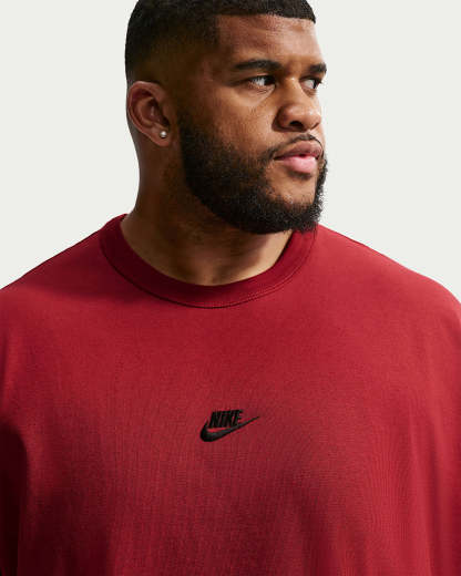 Nike Sportswear Premium Essentials Erkek Tişörtü - Team Crimson
