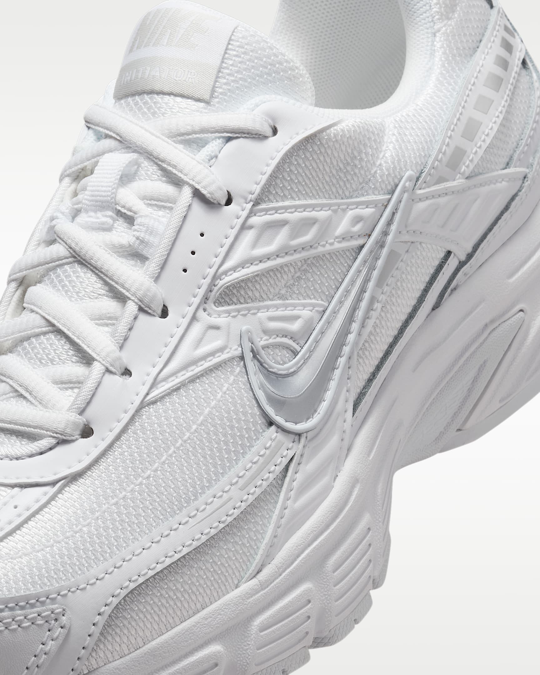 Nike Initiator Kadın Ayakkabısı - Beyaz/Photon Dust/Metallic Silver