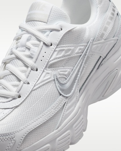 Nike Initiator Kadın Ayakkabısı - Beyaz/Photon Dust/Metallic Silver
