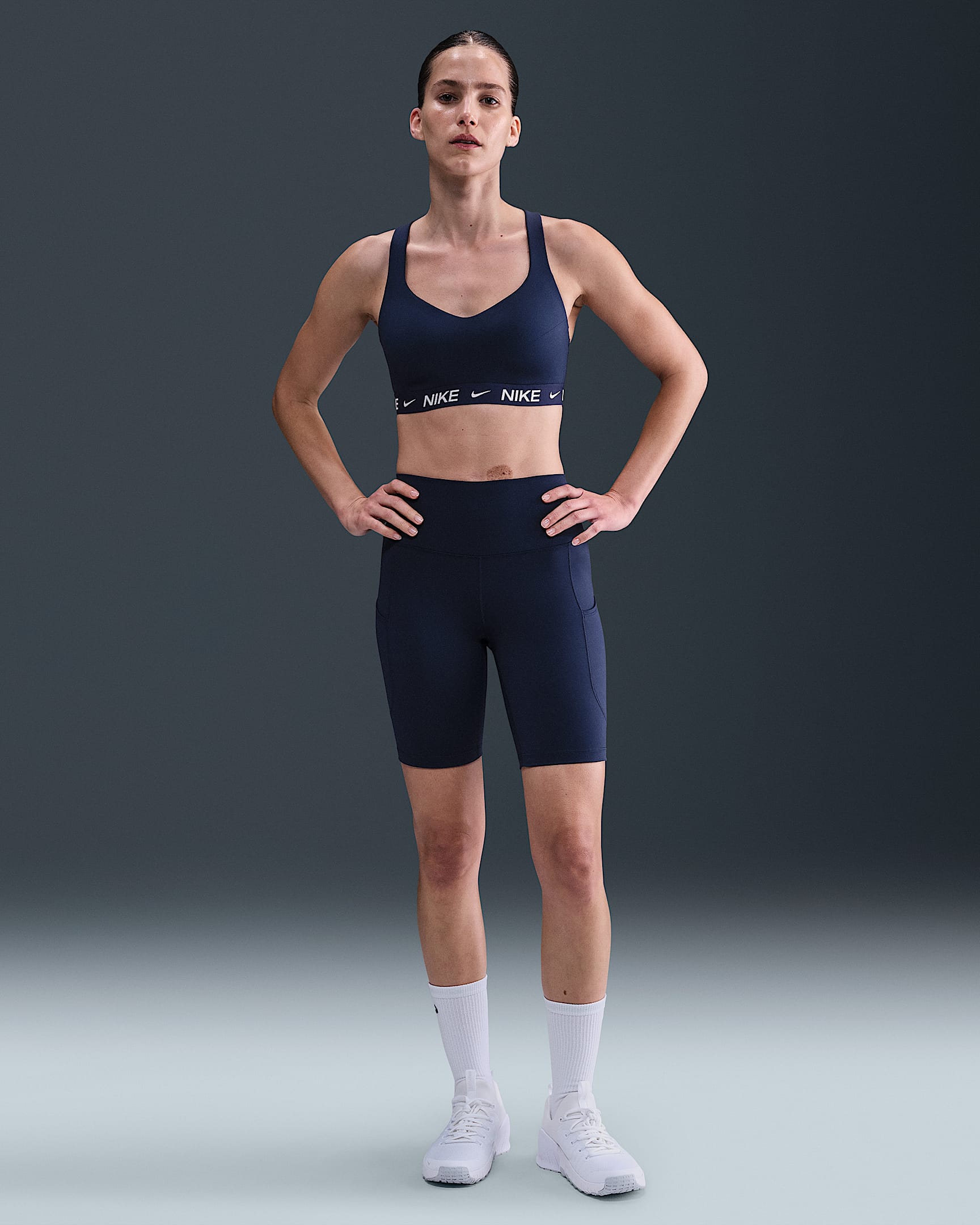 Nike Indy Yüksek Destekli Pedli Ayarlanabilir Kadın Spor Sütyeni - Midnight Navy