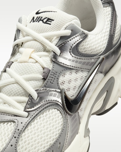 Nike V5 RNR Erkek Ayakkabısı - Phantom/Pencil Point/Siyah