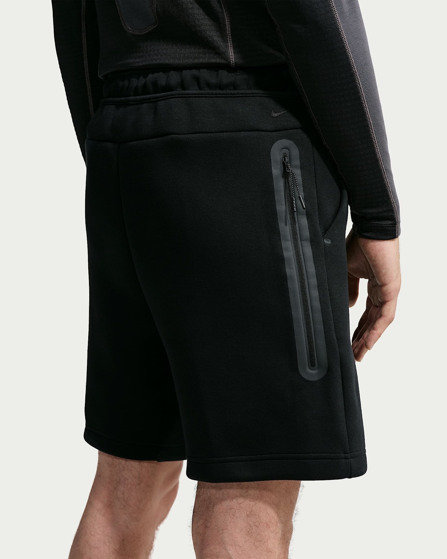 Nike Tech Fleece Erkek Şortu - Siyah/Tough Red