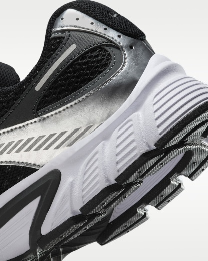 Nike V5 RNR Erkek Ayakkabısı - Siyah/Anthracite/Smoke Grey/Siyah