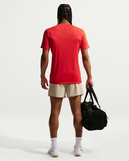 Nike Dri-FIT Erkek Antrenman Tişörtü - University Red/Siyah