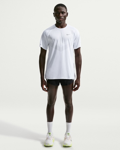 Nike Stride Dri-FIT ADV Kısa Kollu Erkek Koşu Üstü - Beyaz