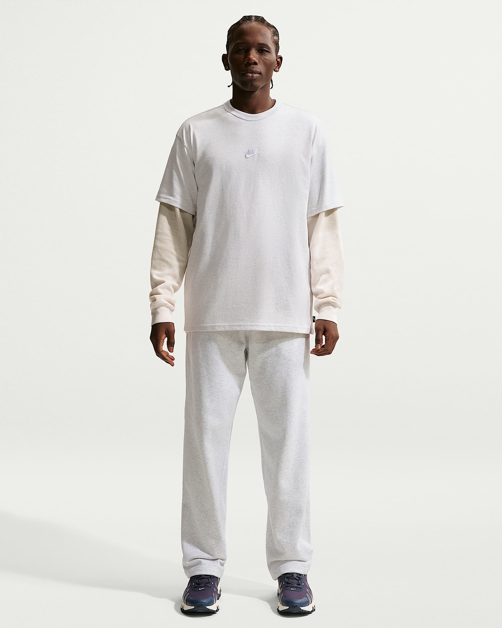 Nike Sportswear Premium Essentials Erkek Tişörtü - Birch Heather