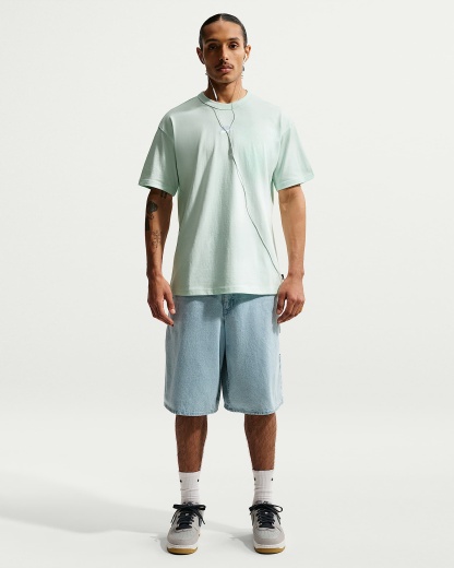 Nike Sportswear Premium Essentials Erkek Tişörtü - Barely Green