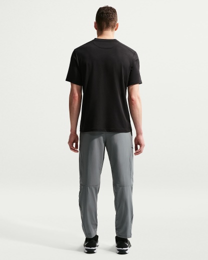 Nike Unlimited Dri-FIT Çok Yönlü Erkek Kargo Eşofman Altı - Smoke Grey/Siyah/Smoke Grey