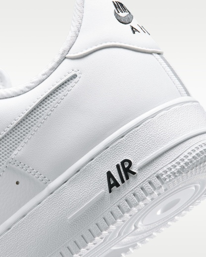 Nike Air Force 1 '07 LV8 Erkek Ayakkabısı - Beyaz/Siyah/Reflect Silver