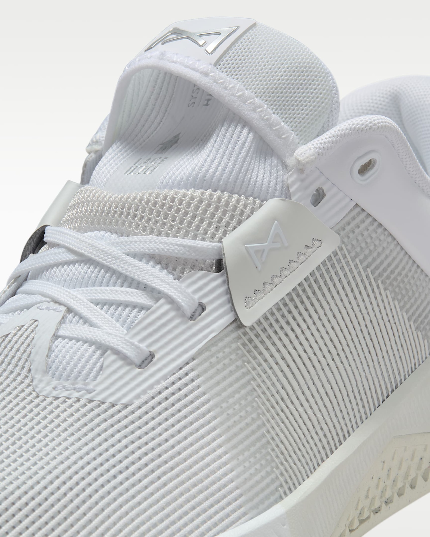 Nike Metcon 10 Kadın Antrenman Ayakkabısı - Beyaz/Platinum Tint/Wolf Grey/Metallic Silver