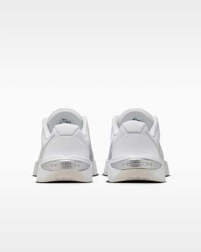 Nike Metcon 10 Kadın Antrenman Ayakkabısı - Beyaz/Platinum Tint/Wolf Grey/Metallic Silver