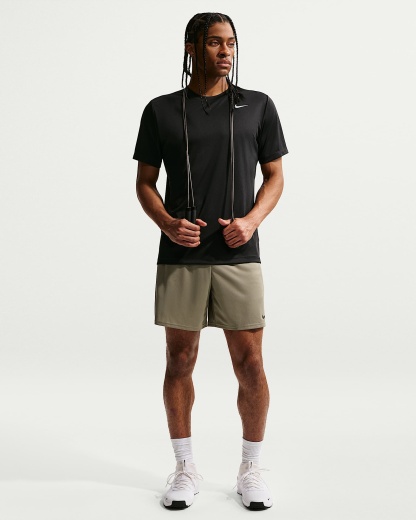 Nike Dri-FIT Erkek Antrenman Tişörtü - Siyah/Matte Silver