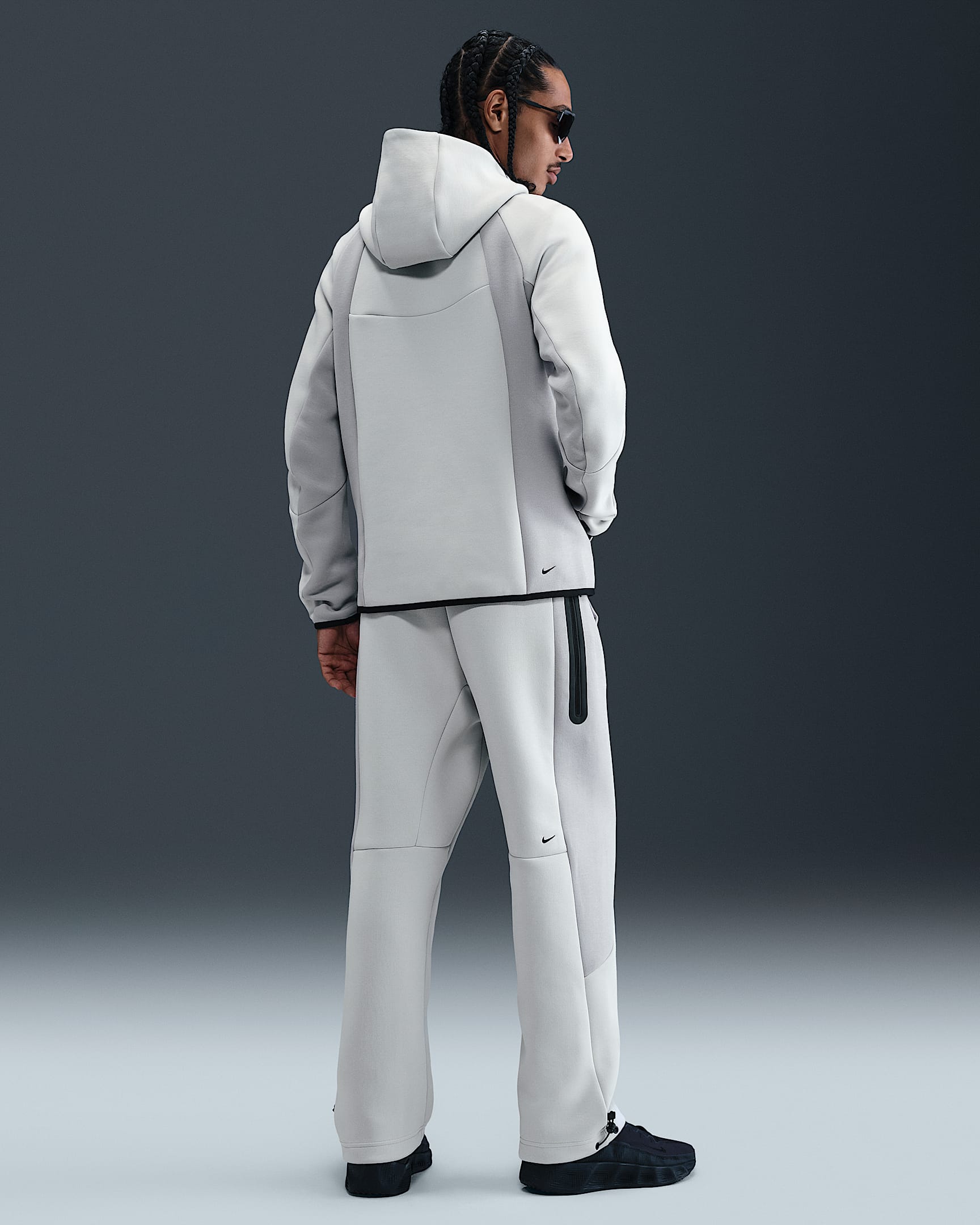 Nike Tech Renk Bloklu Açık Paçalı Fleece Erkek Eşofman Altı - Light Silver/Light Smoke Grey/Siyah