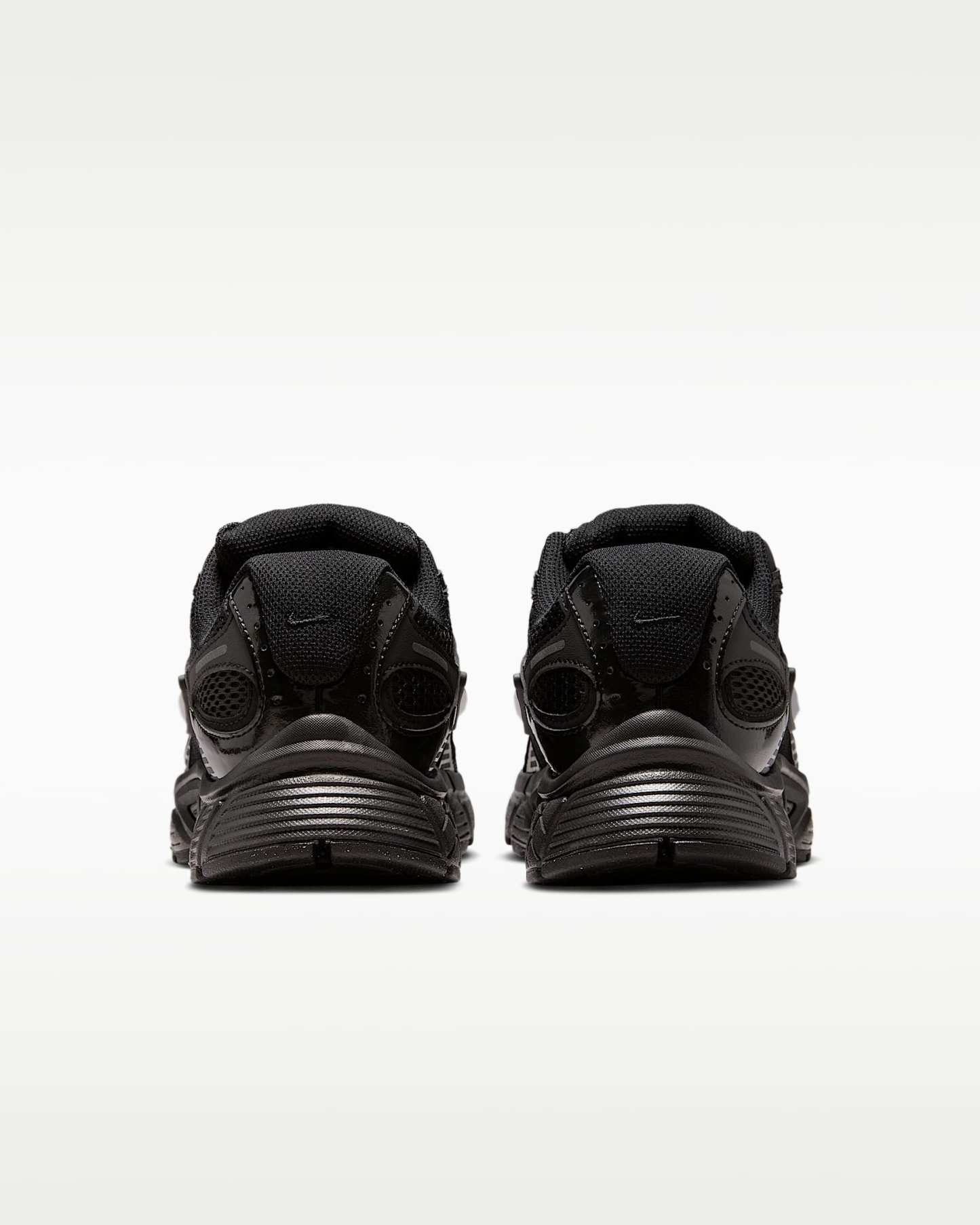 Nike V5 RNR Yansıtıcı Tasarım Vurgulu Kadın Ayakkabısı - Siyah/Anthracite/Siyah