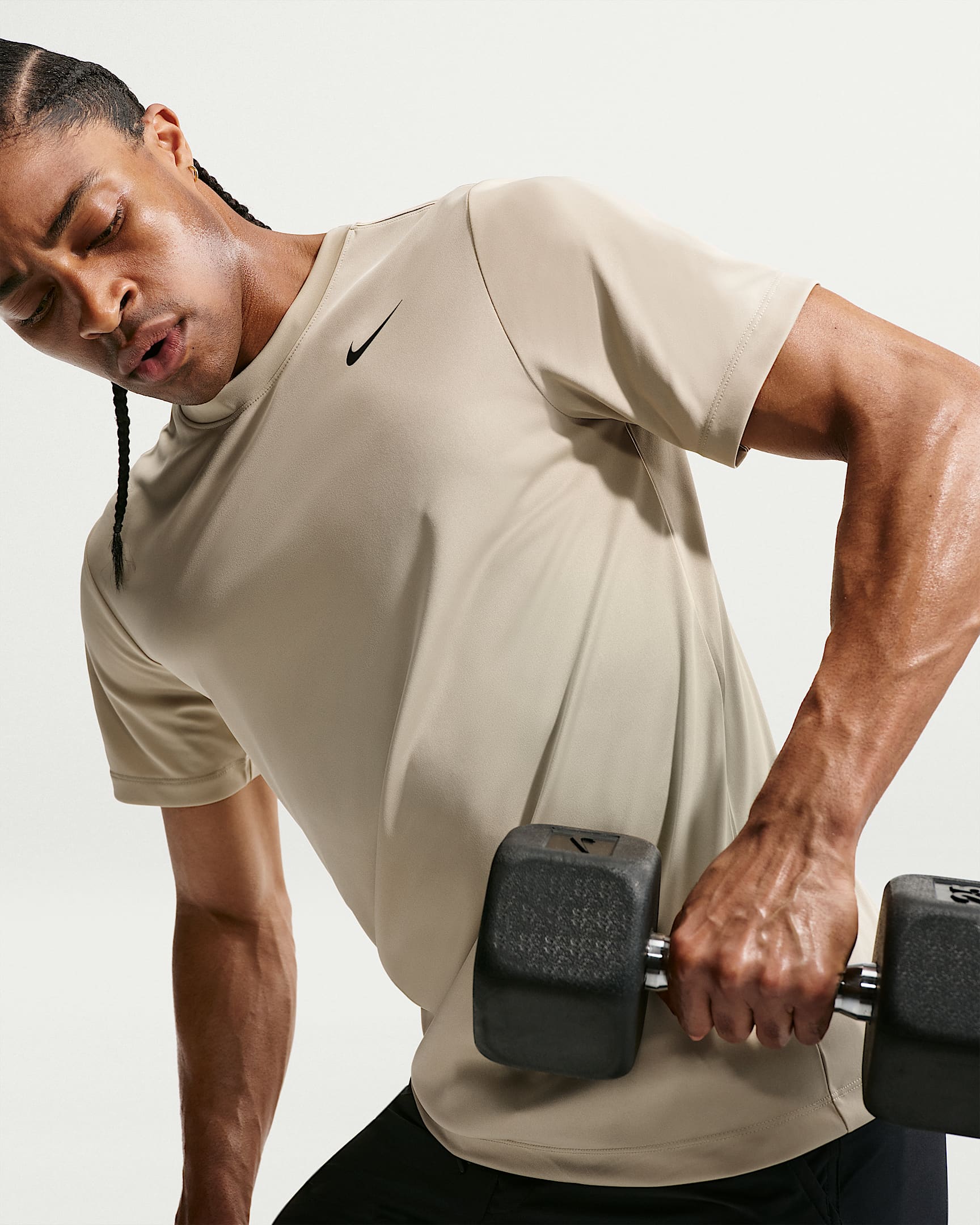 Nike Dri-FIT Erkek Antrenman Tişörtü - Desert Khaki/Siyah