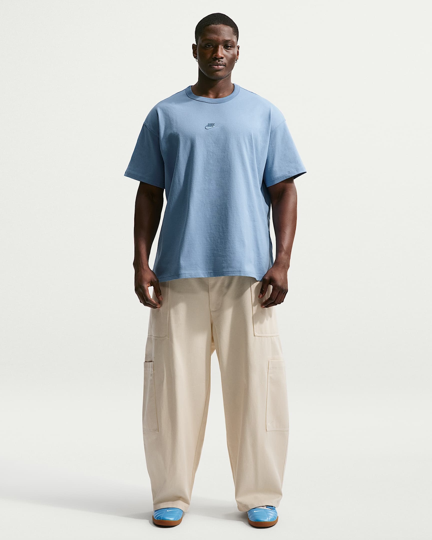 Nike Sportswear Premium Essentials Erkek Tişörtü - Work Blue