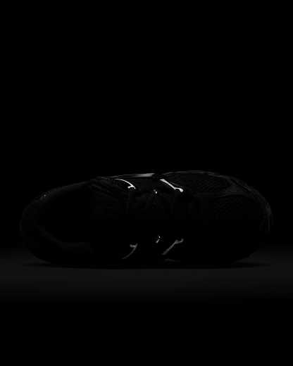 Nike V5 RNR Yansıtıcı Tasarım Vurgulu Kadın Ayakkabısı - Siyah/Anthracite/Siyah