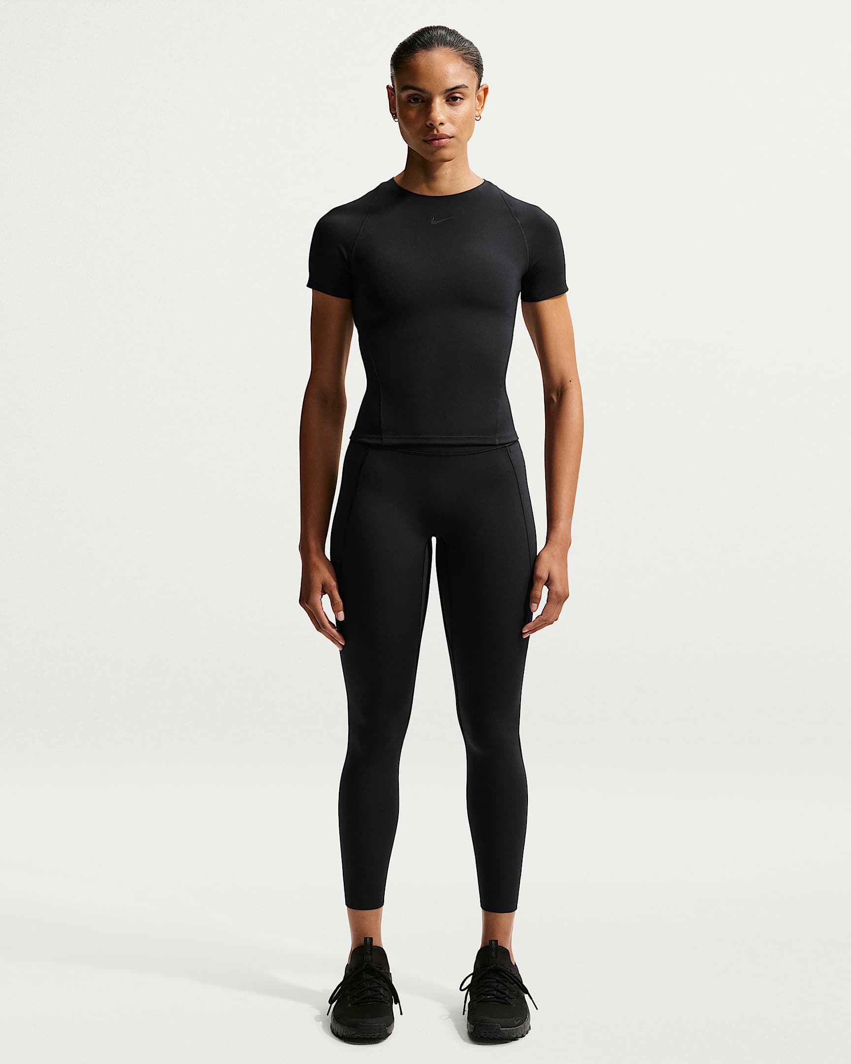 Nike Universa Yüksek Belli Bilek Üstü Ön Dikişsiz Kadın Taytı - Siyah/Anthracite/Dark Smoke Grey