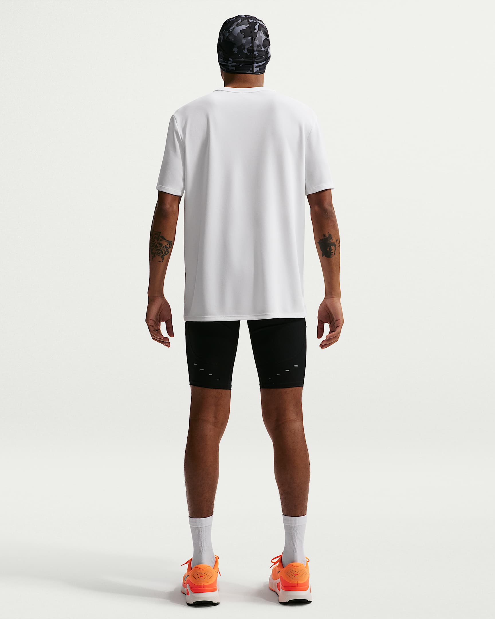 Nike Miler Dri-FIT Kısa Kollu Erkek Koşu Üstü - Beyaz/Beyaz
