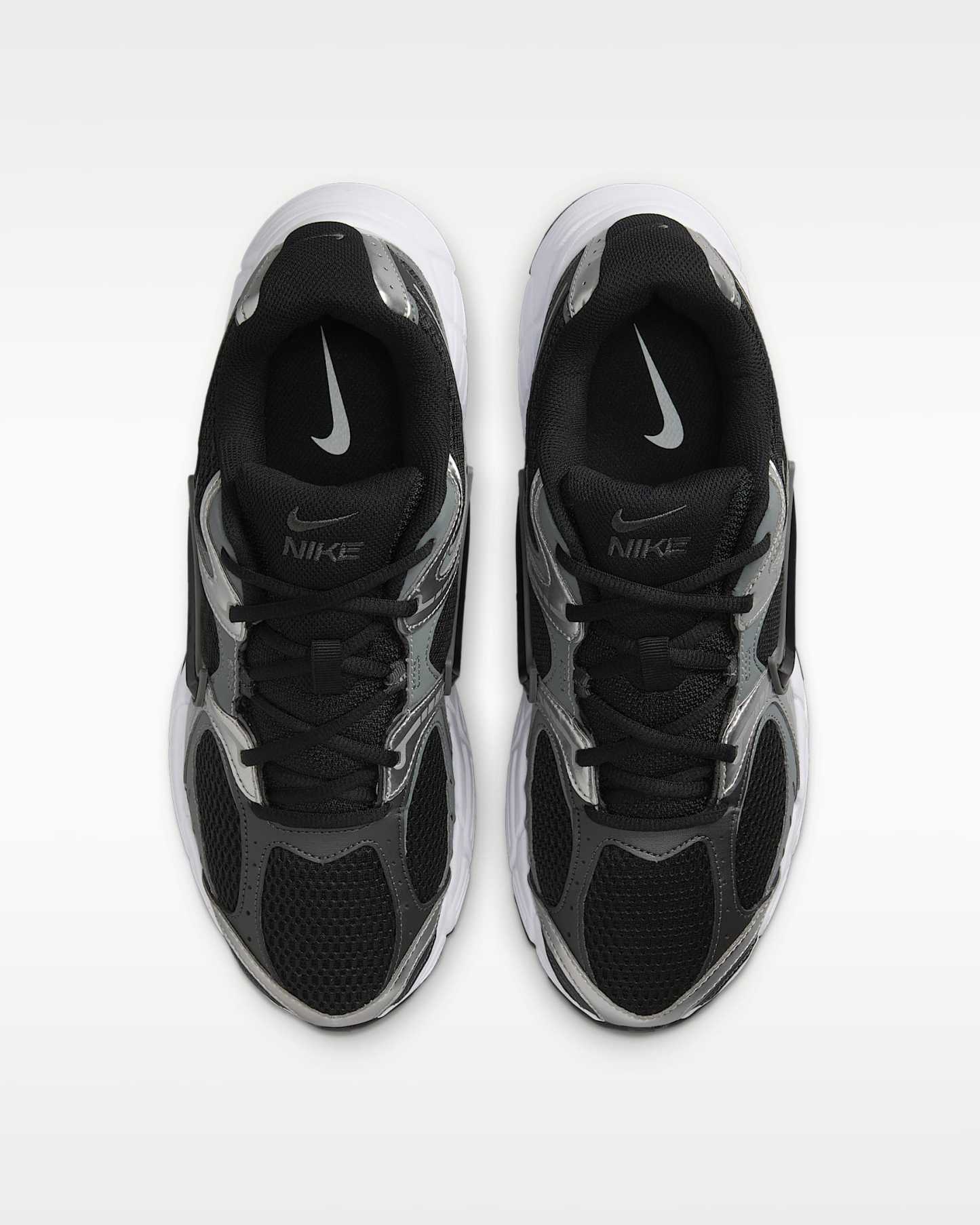Nike V5 RNR Erkek Ayakkabısı - Siyah/Anthracite/Smoke Grey/Siyah