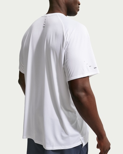 Nike Stride Dri-FIT ADV Kısa Kollu Erkek Koşu Üstü - Beyaz
