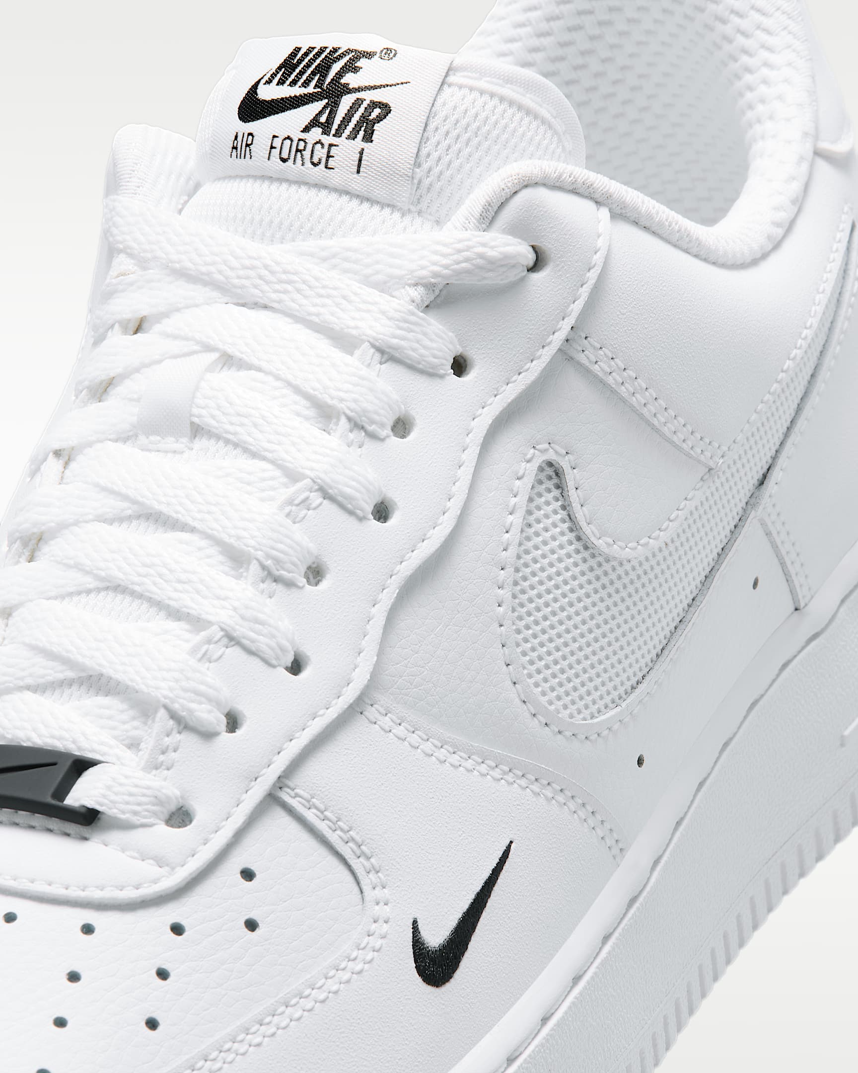 Nike Air Force 1 '07 LV8 Erkek Ayakkabısı - Beyaz/Siyah/Reflect Silver