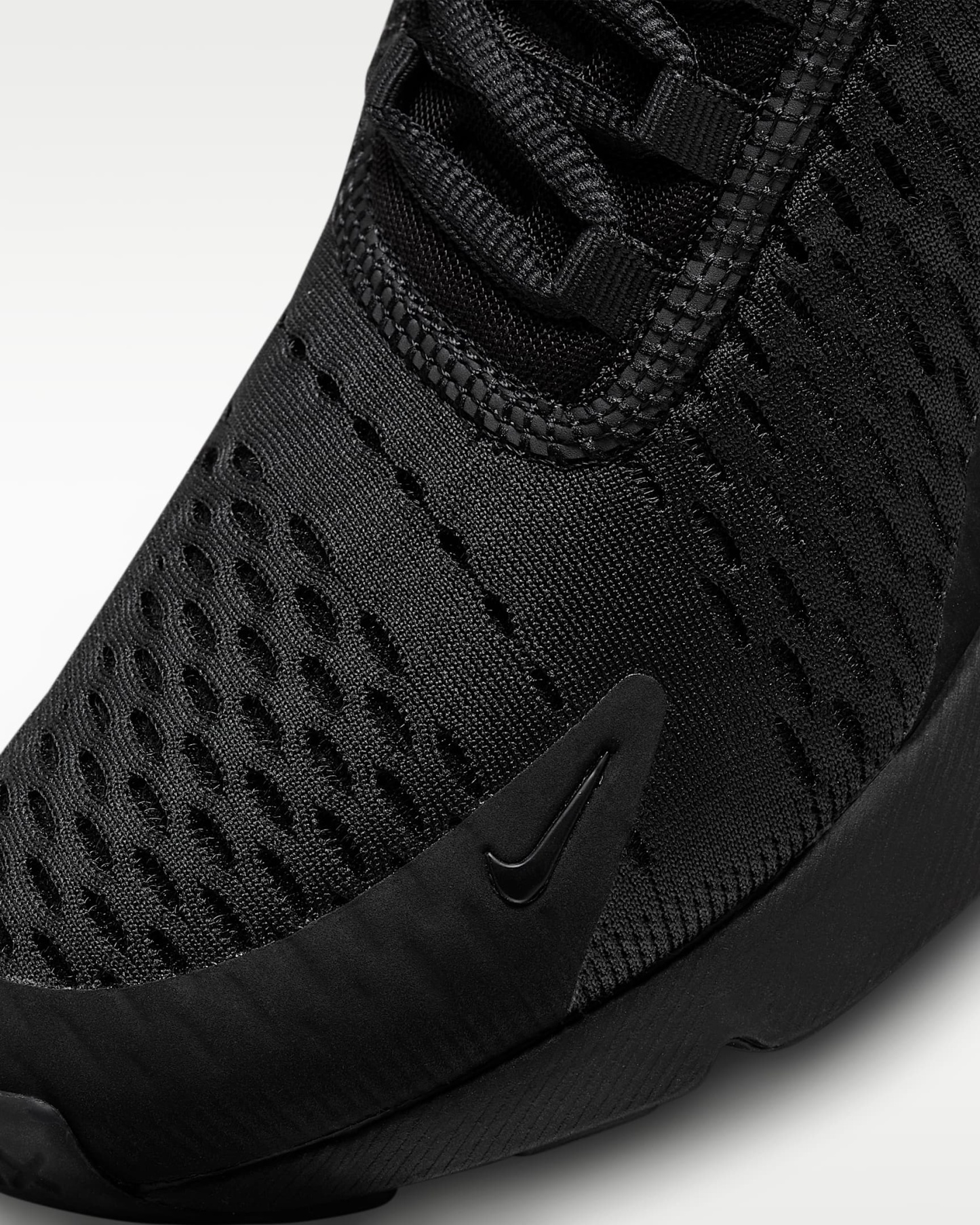 Nike Air Max 270 Kadın Ayakkabısı - Siyah/Siyah/Siyah