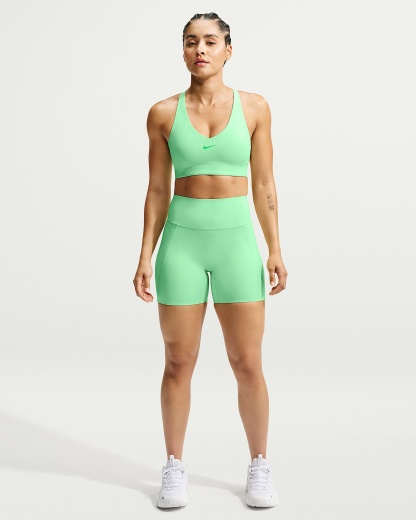 Nike Universa Yüksek Belli Ön Dikişsiz 13 cm Kadın Bisiklet Şortu - Illusion Green/Light Green Spark/Green Spark
