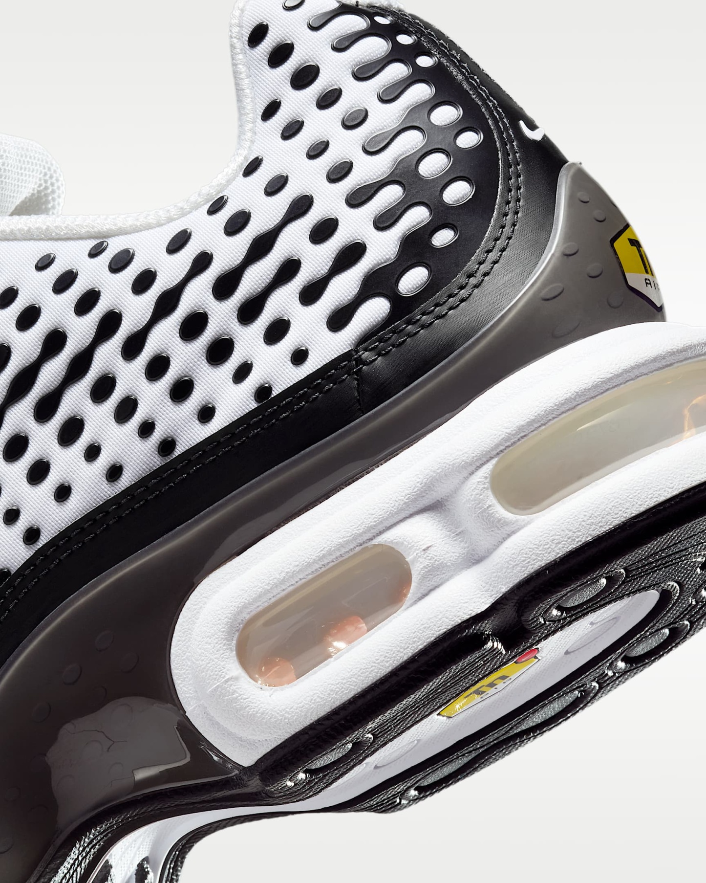 Nike Air Max Plus VII Erkek Ayakkabısı - Beyaz/Siyah/Smoke Grey/Beyaz