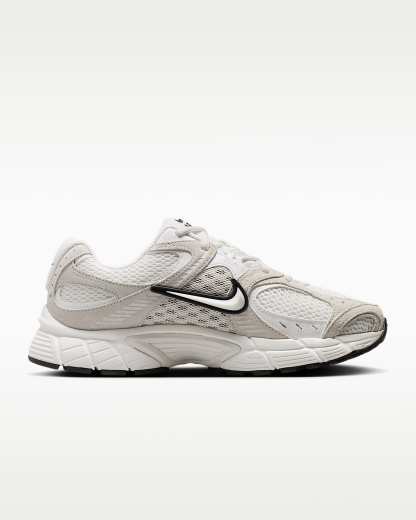 Nike V5 RNR Suede Kadın Ayakkabısı - Summit White/Photon Dust/Summit White