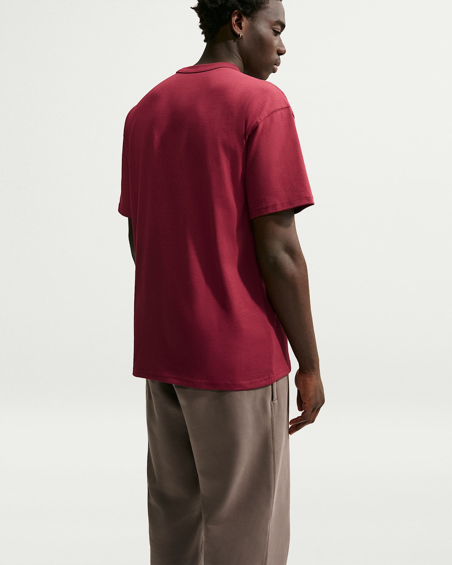 Nike Sportswear Premium Essentials Erkek Tişörtü - Team Red