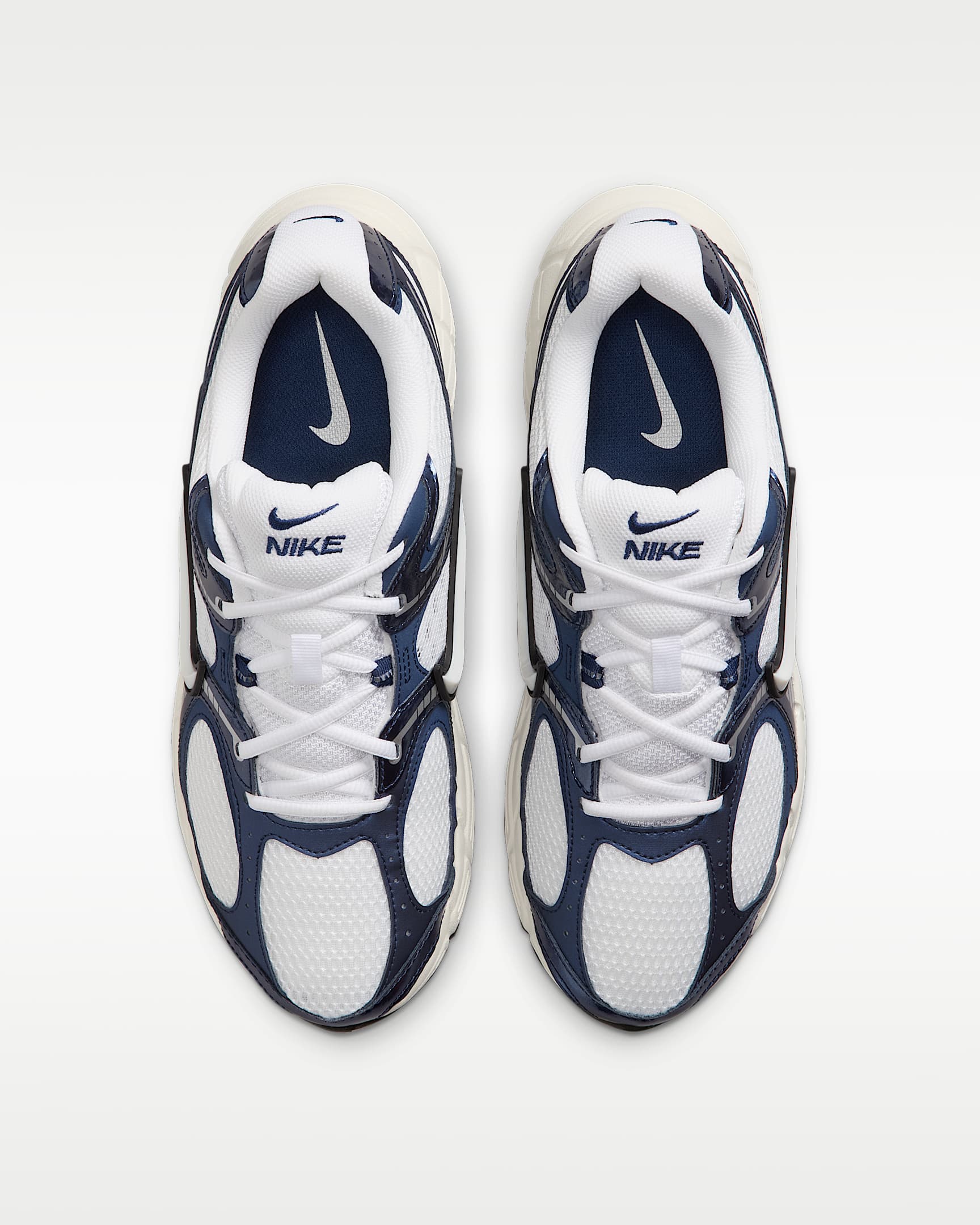 Nike V5 RNR Erkek Ayakkabısı - Beyaz/Midnight Navy/Metallic Silver/Beyaz