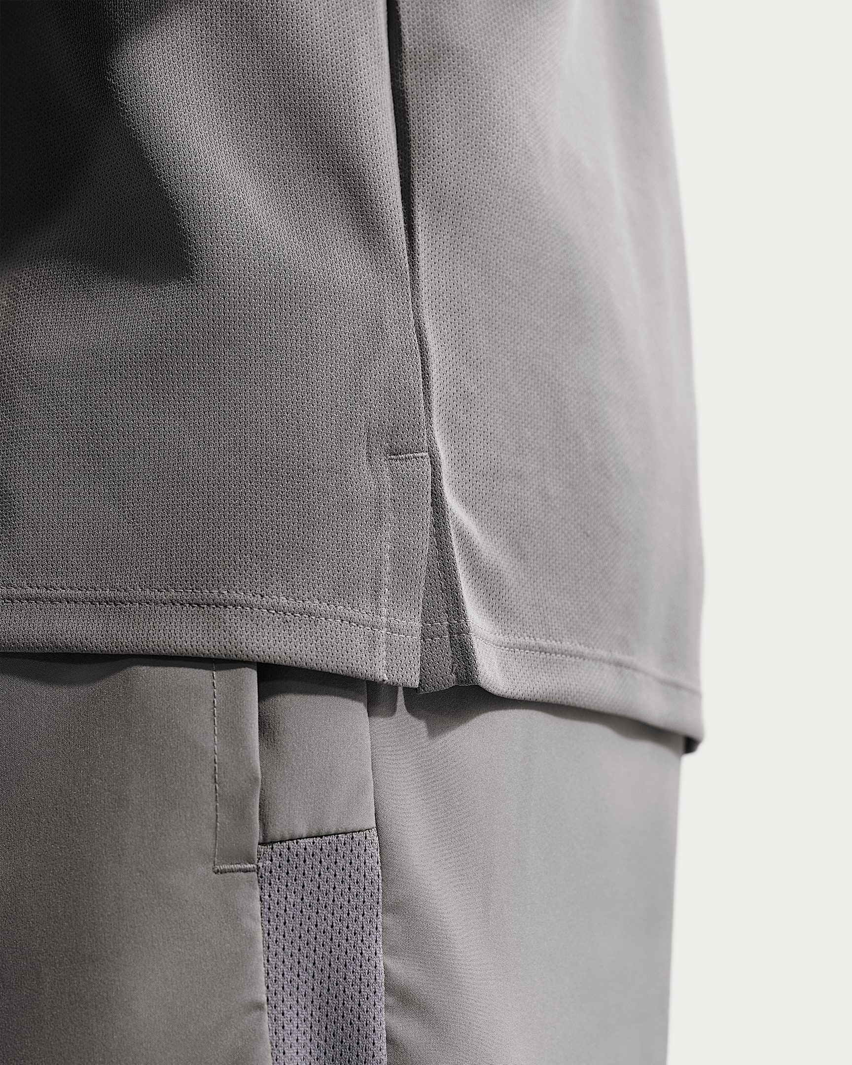 Nike Miler Dri-FIT Kısa Kollu Erkek Koşu Üstü - Smoke Grey/Iron Grey