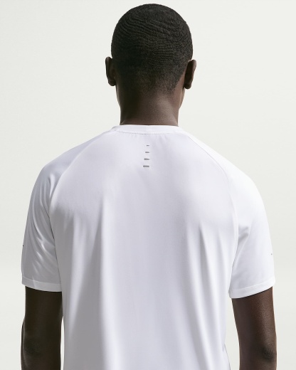 Nike Stride Dri-FIT ADV Kısa Kollu Erkek Koşu Üstü - Beyaz