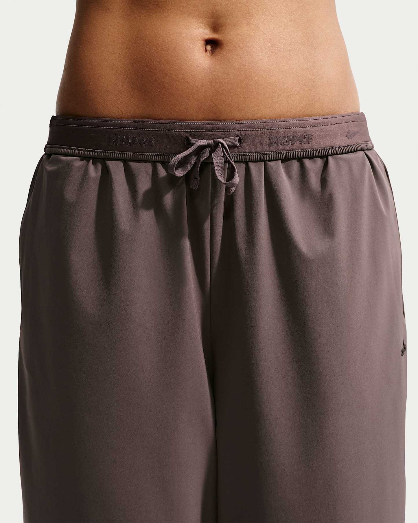 NikeSKIMS Stretch Nylon Bol Kesim Kadın Eşofman Altı - NSKM Resin