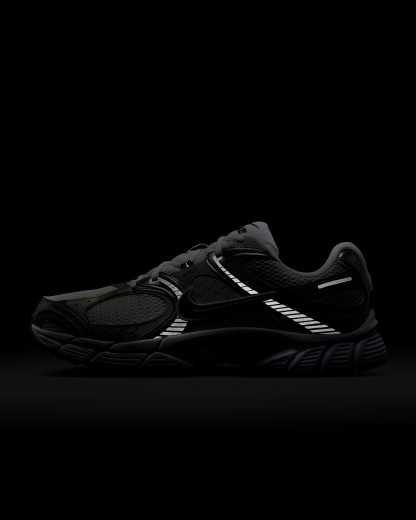 Nike V5 RNR Erkek Ayakkabısı - Beyaz/Vast Grey/College Grey/Siyah