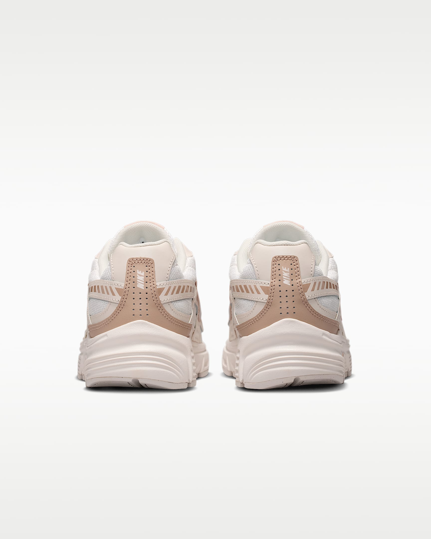 Nike Initiator Kadın Ayakkabısı - Phantom/Shimmer/Chalk