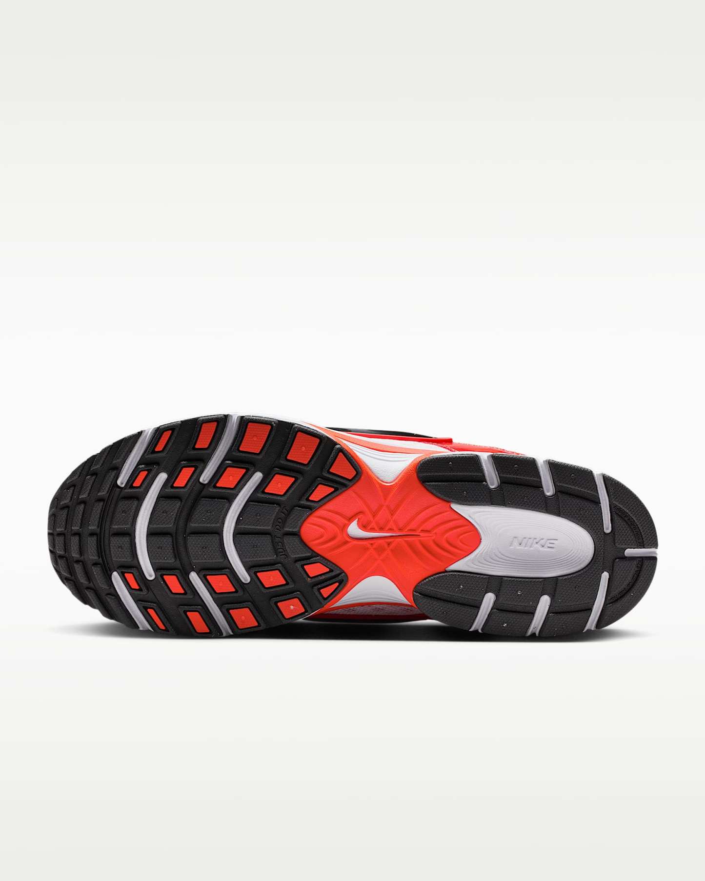 Nike V5 RNR Erkek Ayakkabısı - Beyaz/Picante Red/Siyah