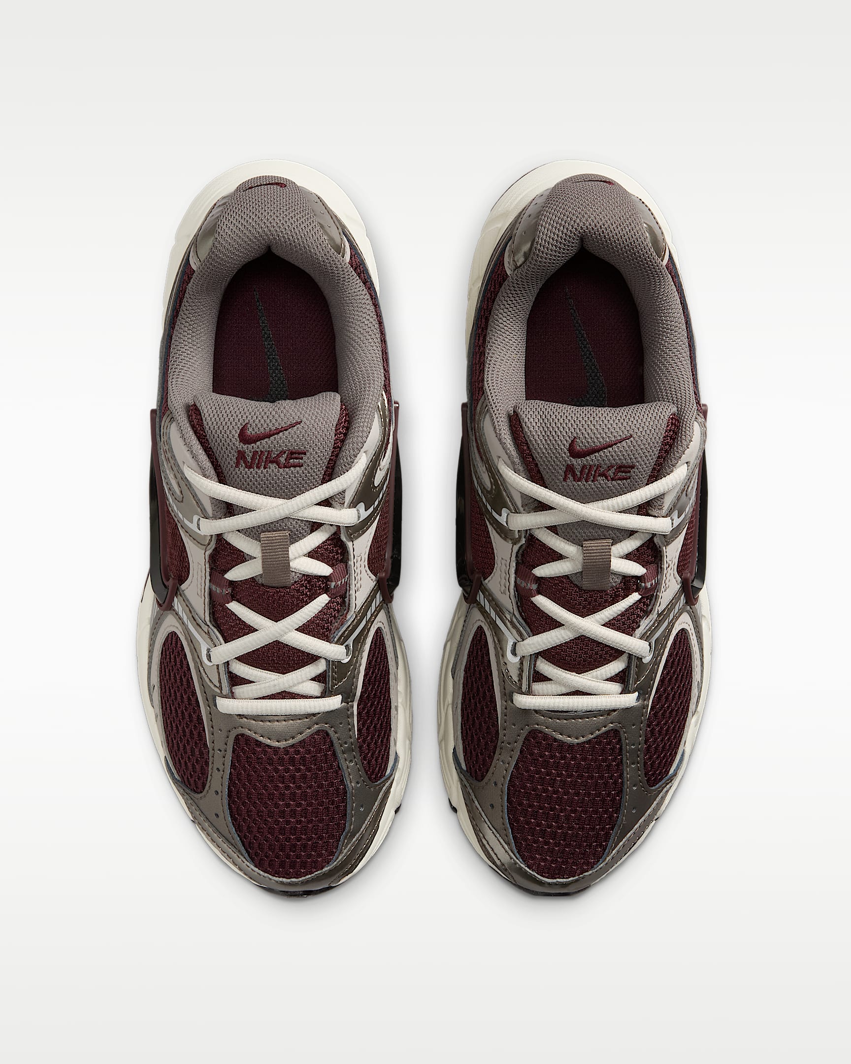 Nike V5 RNR Yansıtıcı Tasarım Vurgulu Kadın Ayakkabısı - Burgundy Crush/College Grey/Light Orewood Brown/Siyah