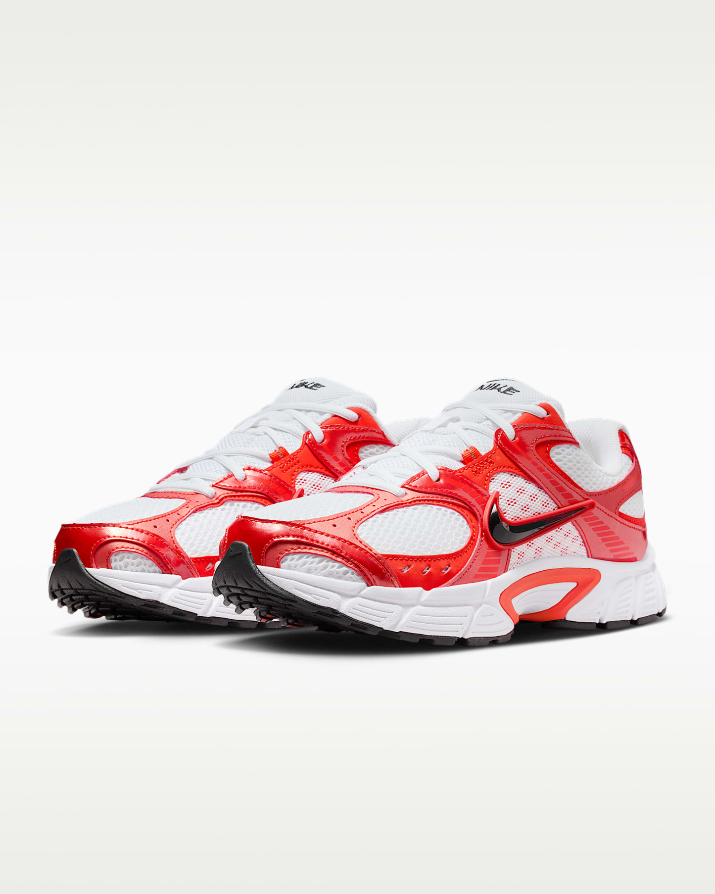 Nike V5 RNR Erkek Ayakkabısı - Beyaz/Picante Red/Siyah