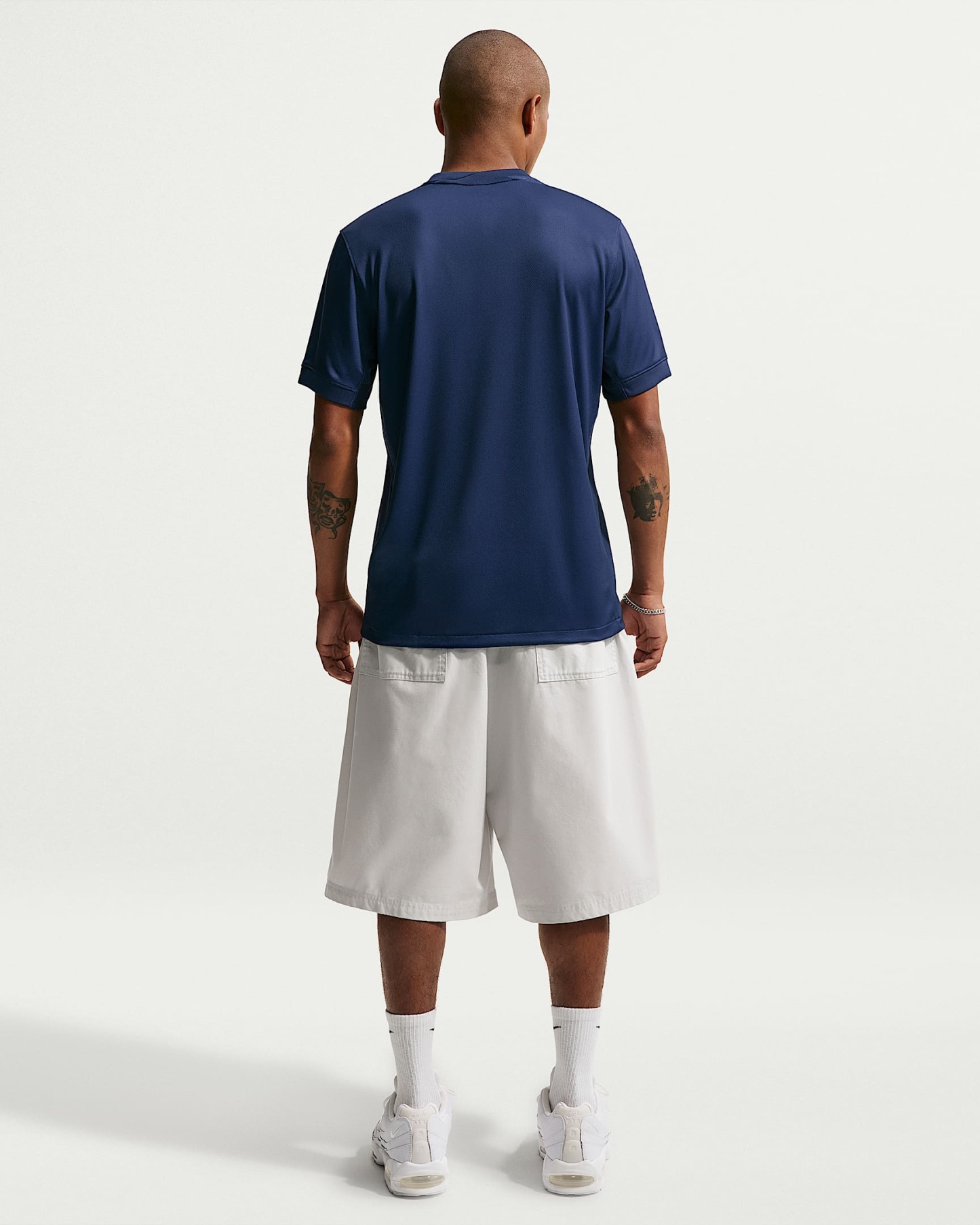 Paris Saint-Germain 2025/26 Stadyum İç Saha Nike Dri-FIT Erkek Futbol Taraftar Forması - Midnight Navy/Midnight Navy/Beyaz