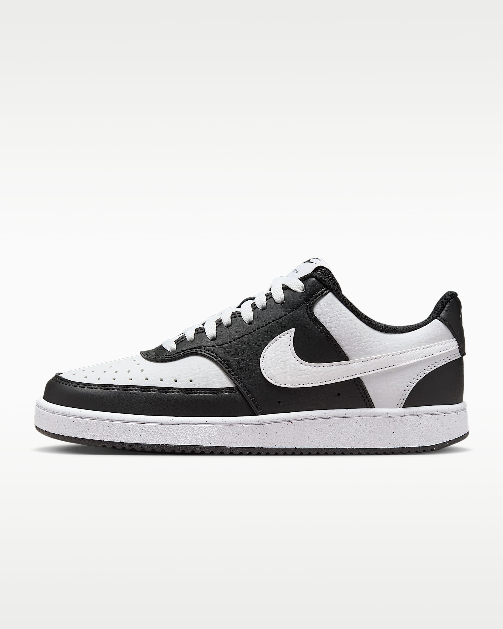 Nike Court Vision Low Next Nature Kadın Ayakkabısı - Siyah/Beyaz