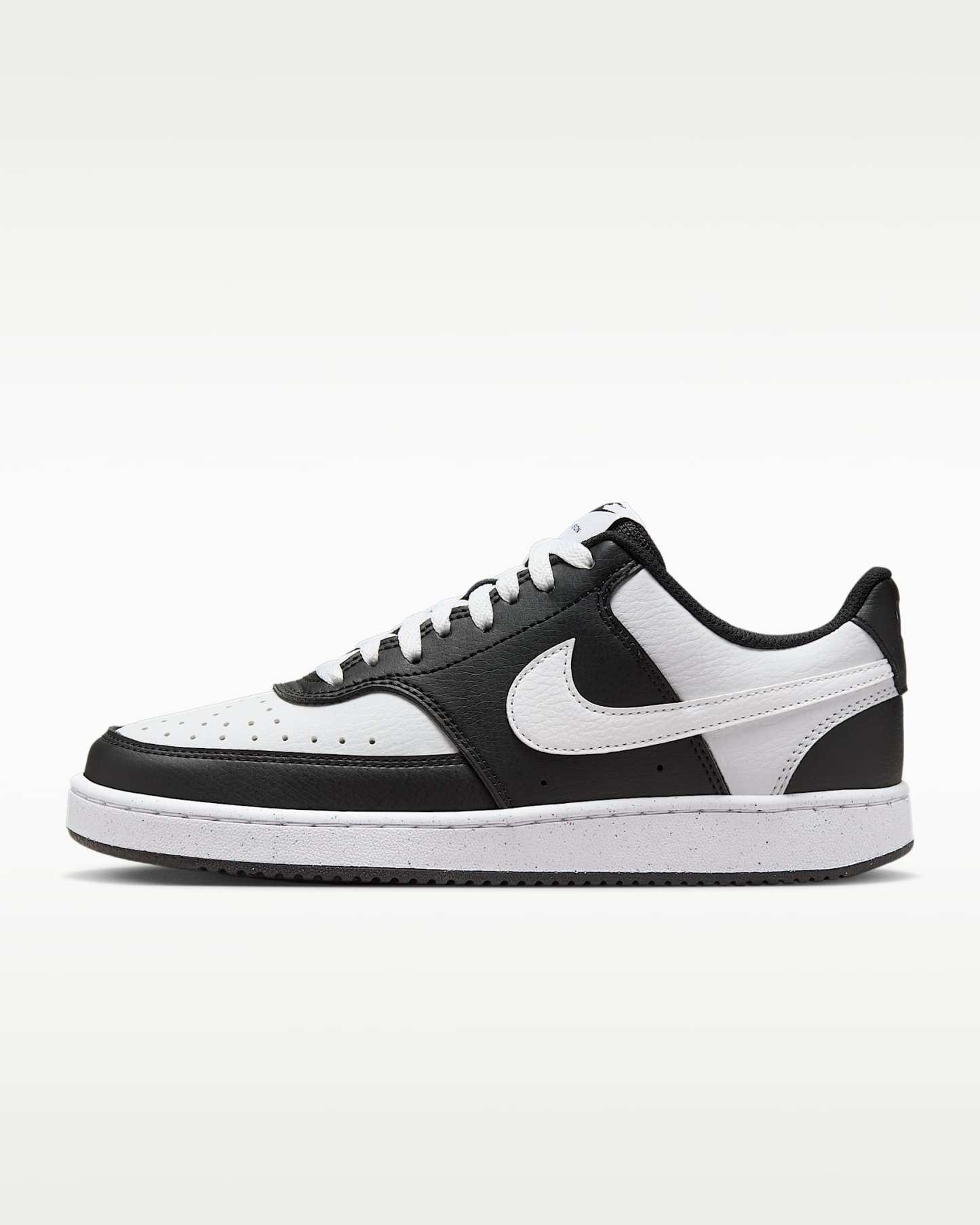 Nike Court Vision Low Next Nature Kadın Ayakkabısı - Siyah/Beyaz