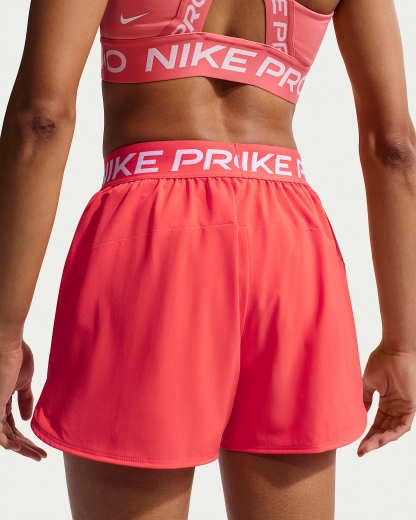 Nike Pro 2'si 1 Arada Kadın Şortu - Light Crimson/Beyaz